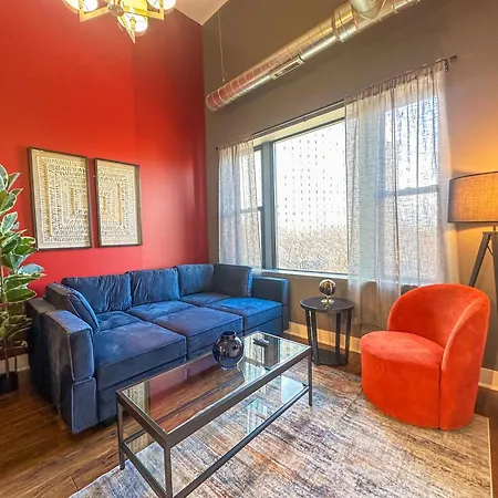 Cozy 420-Friendly 3Br Modern Home With Optional Parking Near Mccormick Place, Museum Campus And Soldier Field